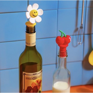 🍒Pre-order Wiggle Wiggle Bottle Stopper🌼