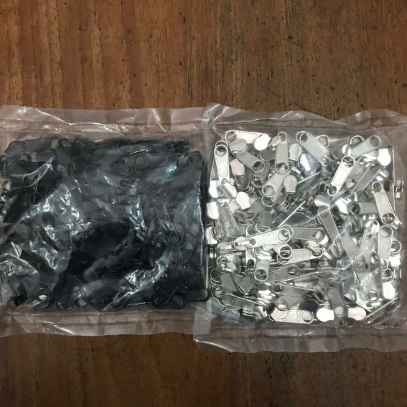 YKK หัวซิปยาว เบอร์ 5 CP RC DFL สีดํา ต่อแพ็ค 100 ชิ้น