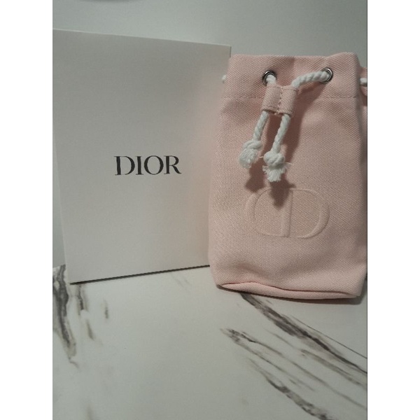 กระเป๋าเครื่องสำอางค์ Dior แท้ พร้อมกล่อง ทรงขนมจีบ