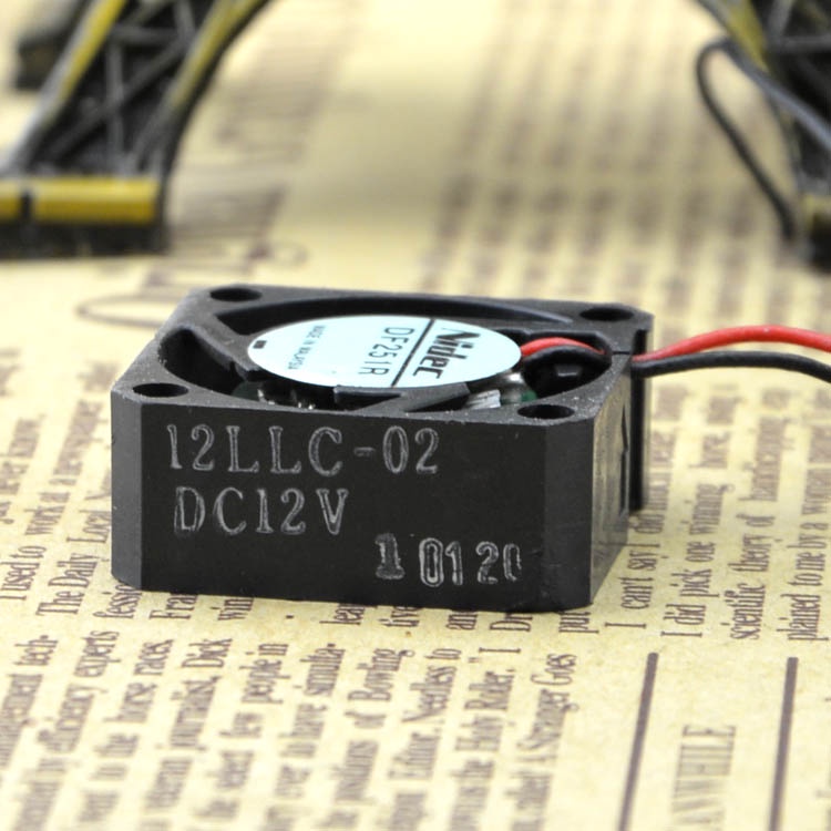 SZ 2.5CM DF251R-12MA-02 2510 12V HARD DISK COOLING FAN