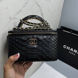 Chanel vanity Grade vip Size 16 cm