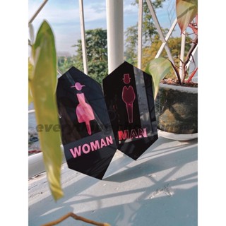 ป้ายห้องน้ำ หกเหลี่ยม สวยหรู สไตล์โมเดิร์น มีระดับ ขนาด12.5cmx25cm สินค้าพร้อมส่ง