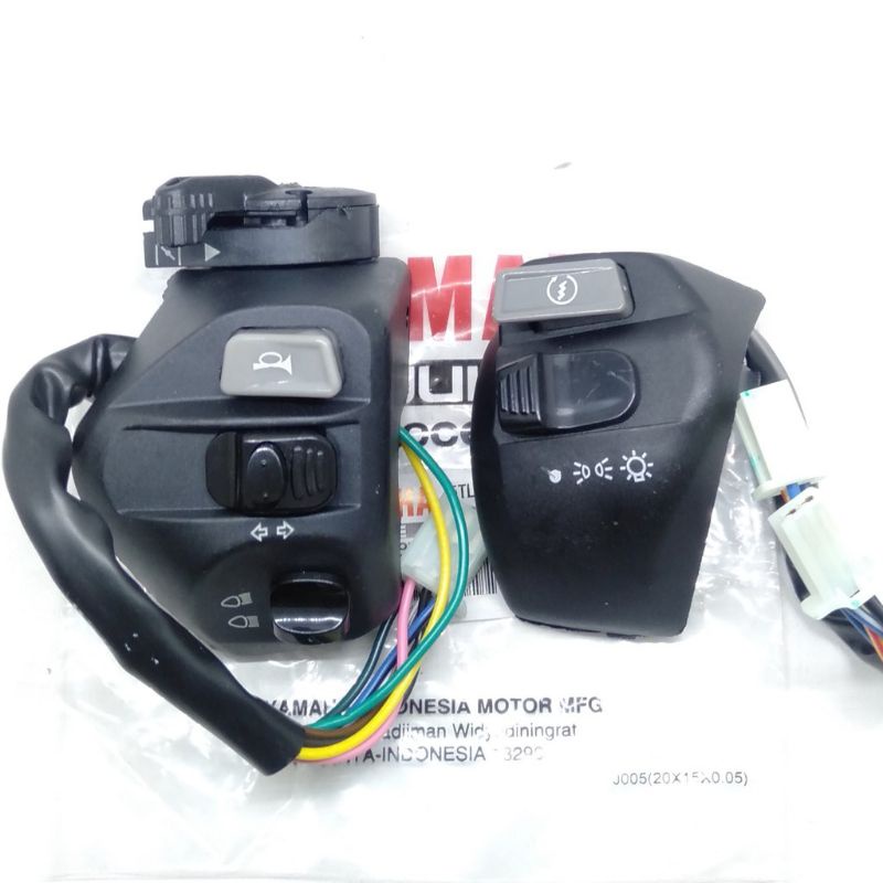 RIGHT AND LEFT SWITCH PACKAGE สําหรับ MIO SPORTY/SMILE/FINO CARBON/MIO J/JUPITER Z/JUPITER MX