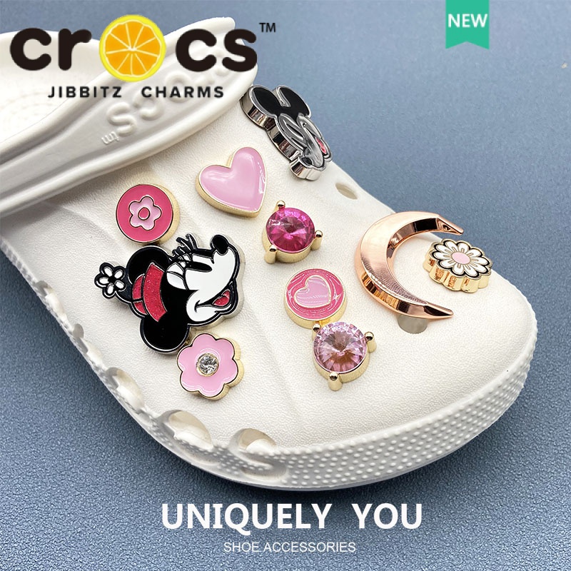 JIBBITZ cross charms ตัวติดรองเท้า จี้เพชรแดง ตัวติดรองเท้า cross