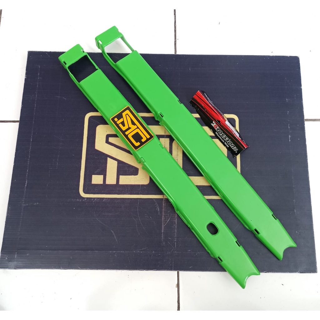 HIJAU Kawasaki KLX150 ปลอกแขนสวิงอาร์ม Xcrossbone สีเขียว