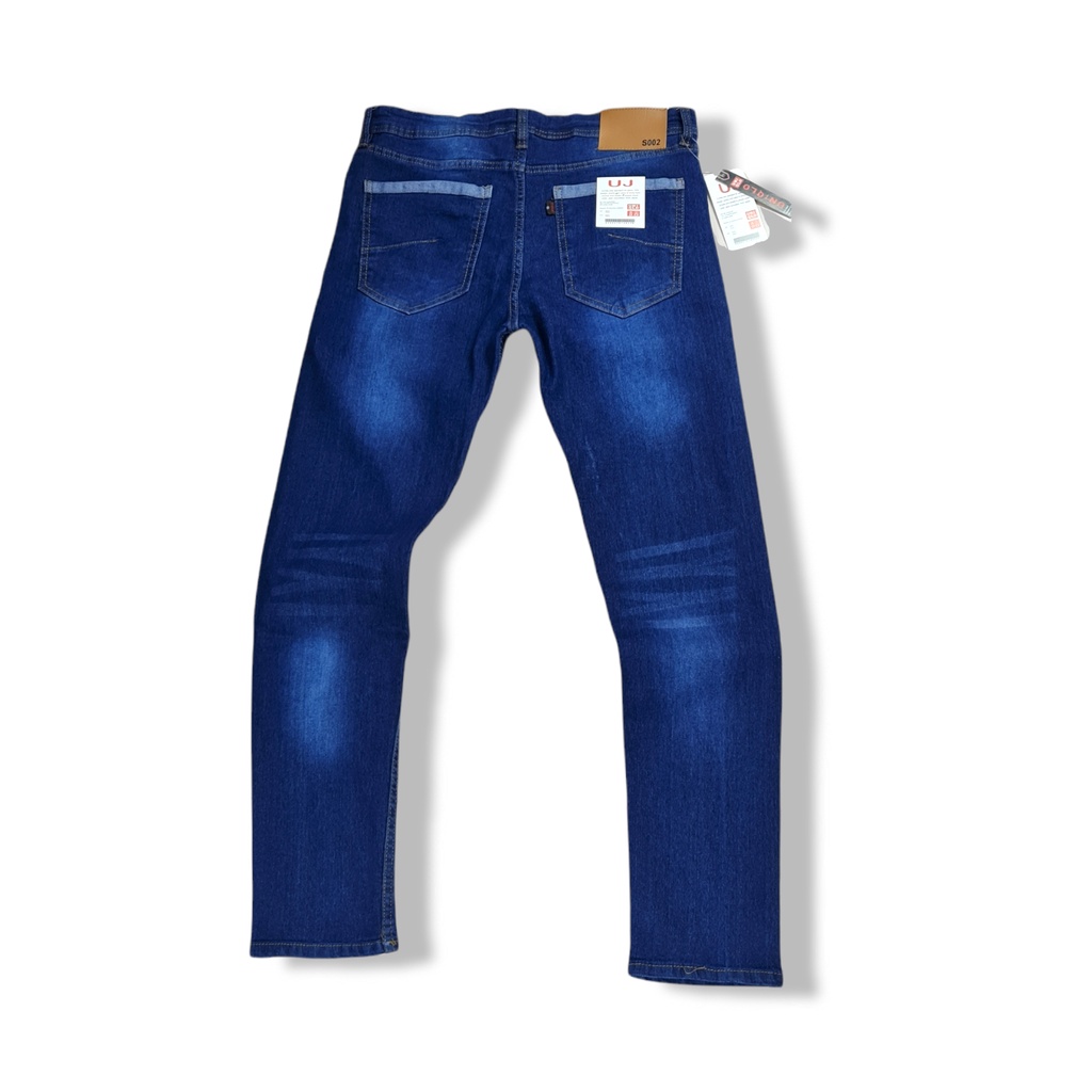 Uniqlo กางเกงยีนส์ขายาว Men's Slim Fit   Jeans Vintage denim looks and a comfortable fit. In Dark Blue Size 28-38 #3
