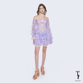 TandT - "DEANNA" Off-The-Shoulder Puff Sleeve Ruffled Tiered Lace Playsuit เดรสจัมพ์สูทสั้นทรงเกาะอกเปิดไหล่แขนยาว