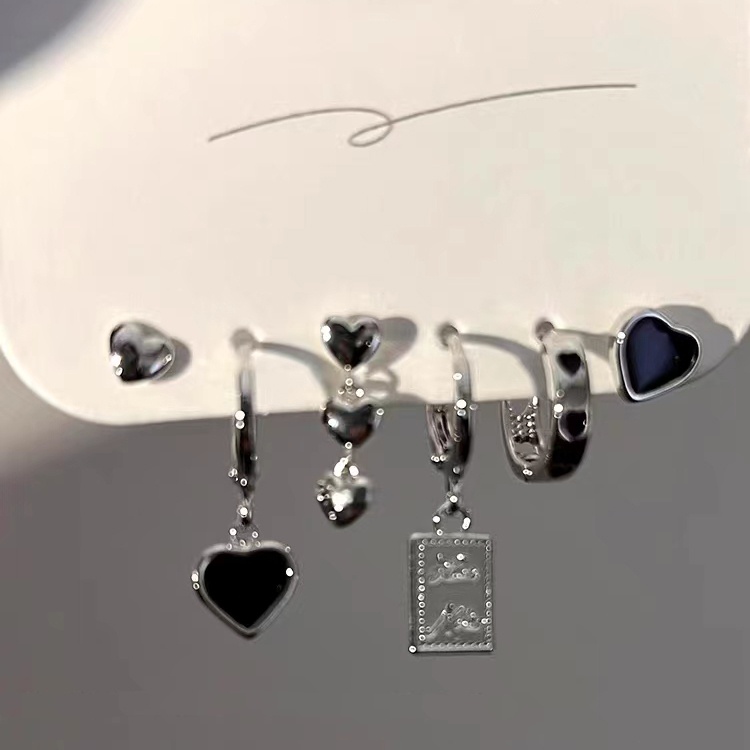 เครื่องประดับ ต่างหู จี้รูปหัวใจ สีเข้ม สไตล์เกาหลี และญี่ปุ่น