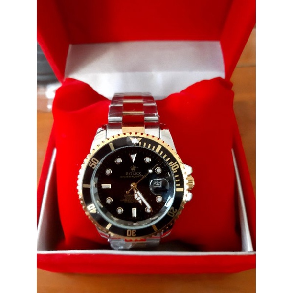 นาฬิกา rolex สีทองสวยมาก