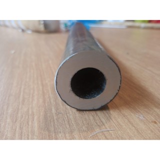 ท่่อเหล็ก steel pipe OD 32 mm. ID 16 mm. ไม่มีตะเข็บเหล็กแข็ง เหล็กแกนเพลา ขนาด ใน 16 มิล โตนอก 32มิล ยาว 99cm.