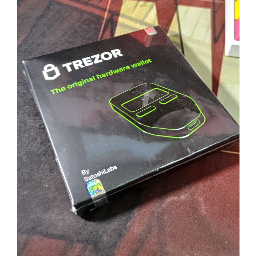 Trezor one สีขาว ของใหม่มือ 1 Hardware wallet
