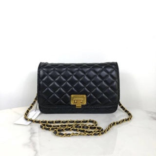 Char//les &amp; Keith Quilted Clutch Code:B2D091165 แบรนด์แท้ 100% งาน Outlet