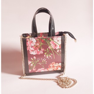 ถุงกระดาษ Gucci แท้ลายดอกไม้ เคลือบ PVC ถุงแบรนด์เนมแท้ Upcycle bag รุ่นหายาก