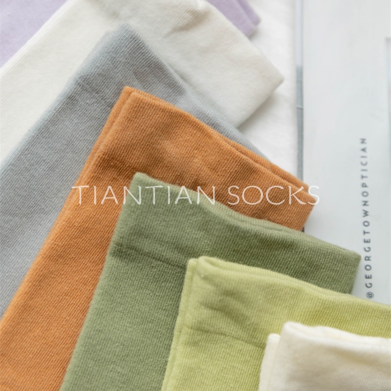 TIAN TIAN T251 ถุงเท้า ผ้าฝ้ายแท้ ทรงหลวม สีขาว เข้ากับทุกการแต่งกาย แฟชั่นฤดูใบไม้ร่วง และฤดูหนาว สําหรับผู้หญิง