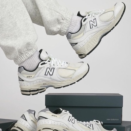 [พร้อมส่งด่วน รับประกันแท้ 💯] NB 2002RQ สั่งซื้อก่อนเที่ยงจัดส่งภายในวัน