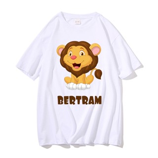 เสื้อยืดแขนสั้น เสื้อยืดแขนสั้นลําลอง พิมพ์ลายกราฟิกสิงโต Bertram I Eat Meme Essential สําหรับผู้ชาย และผู้หญิง