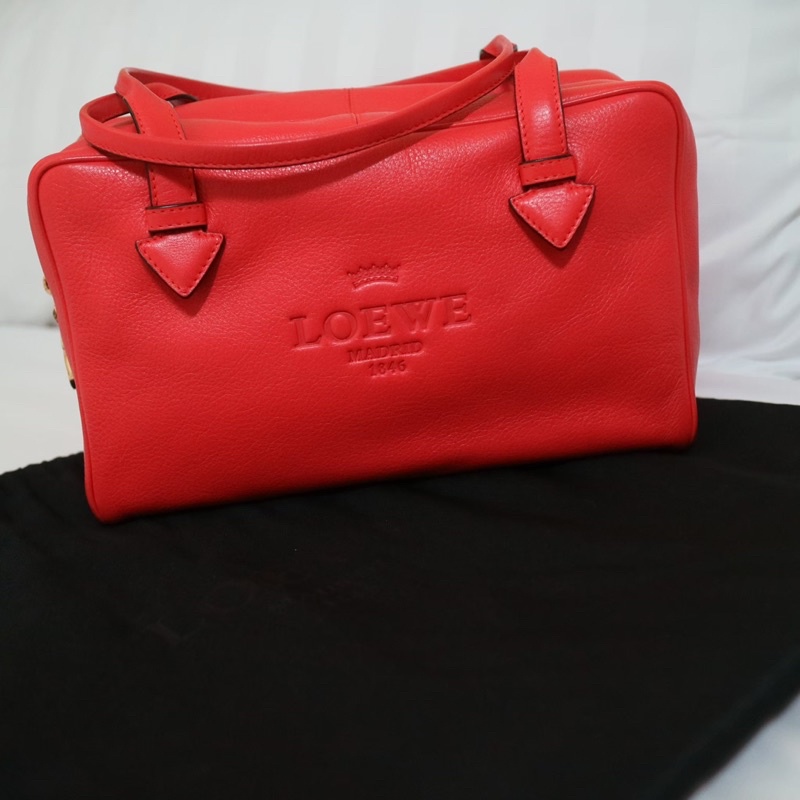 Loewe Bag กระเป๋าถือแบรนด์เนม Loewe สีส้ม