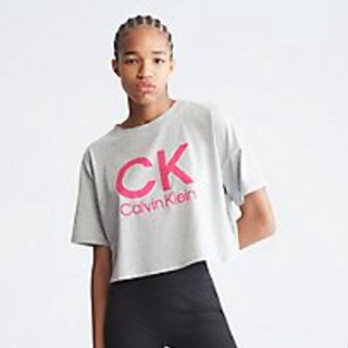 CK แท้ Performance Ck Logo Boxy Cropped T-shirt