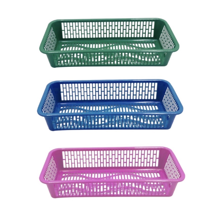 ตะกร้าพลาสติก ทรงเหลี่ยม คละสี ขนาด 28x13x5.5cm. แพ็ค 12 ใบคละสี