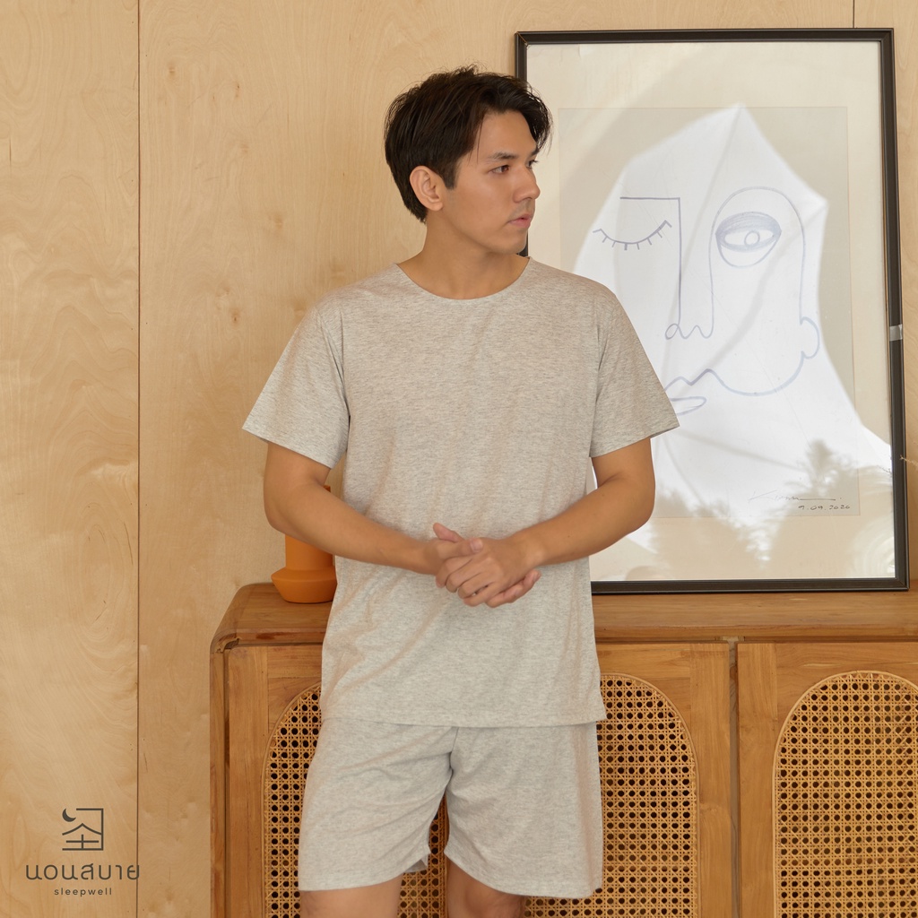 ชุดนอนผู้ชาย เสื้อ+กางเกงขาสั้น (สีเทาอ่อน) ผ้าฝ้าย มินิมอล เรียบๆ นอนสบาย ใส่สบาย🌙สินค้าคุณภาพ🌙