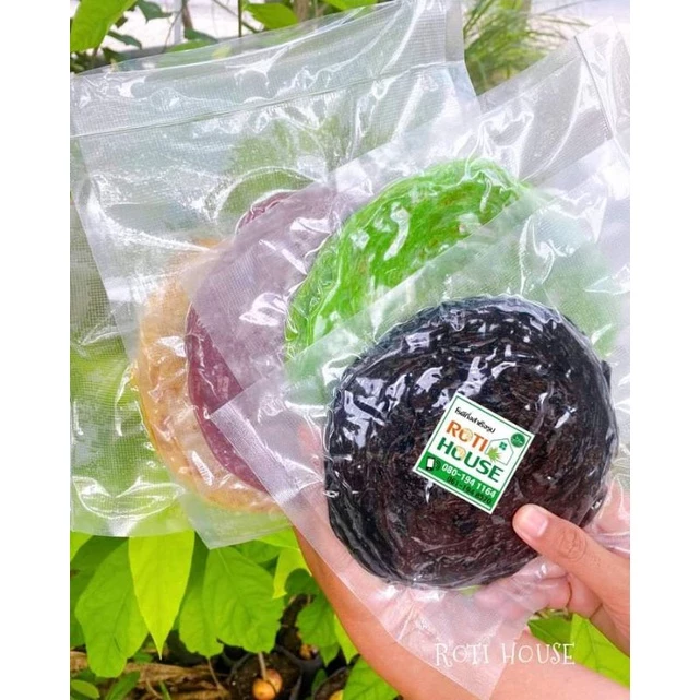 โรตีกึ่งสำเร็จรูป roti house 1 แพ็ค มี 5 แผ่น ราคา 35 บาท ฮาลาล 100%