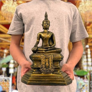 หลวงพ่อพระเสริม วัดปทุมวนาราม หน้าตัก 5 นิ้ว สีทองโบราณ เป็นพระพุทธรูปคู่บ้าน ผู้ใดบูชาแล้วจะเสริมส่งให้มีอำนาจวาสนา