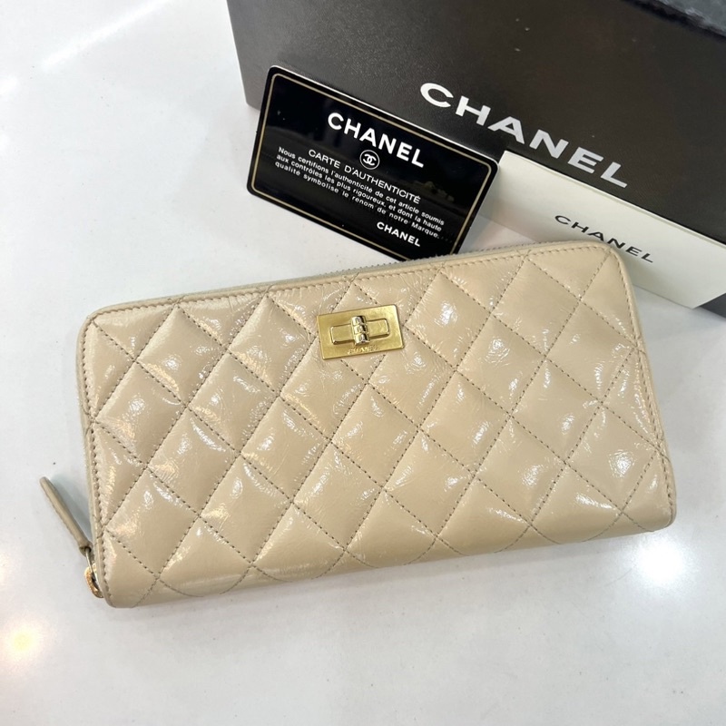 Chanel Reissue Zippy Wallet Holo20 การ์ด ถุงผ้า กล่อง มุมถลอกนิดๆ อะไหล่ซีด ด้านในมีดูดสี โดยรวมสวย