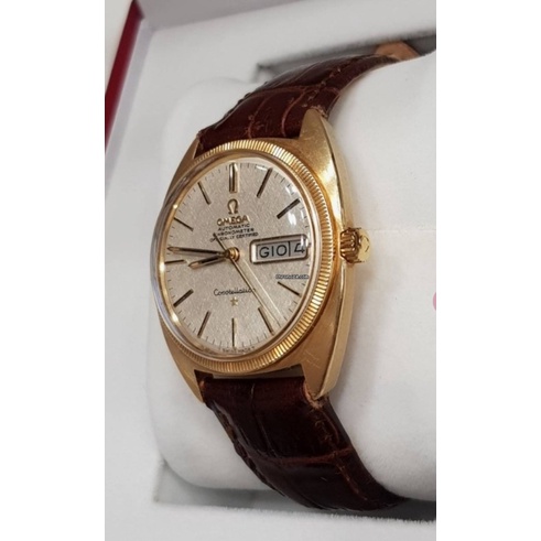 Vintage automatic watch Omega Constellation solid gold 18k.
