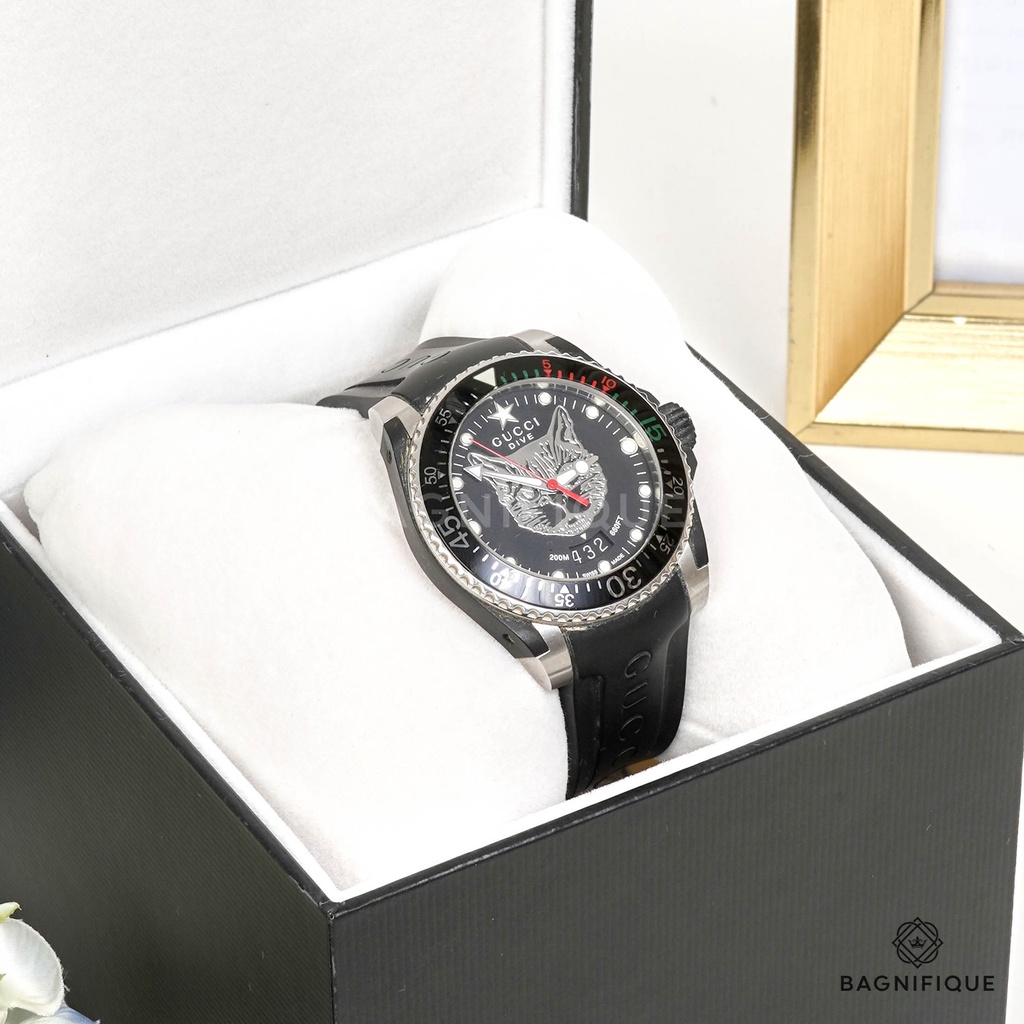 GUCCI WATCH IN BLACK WITH CAT