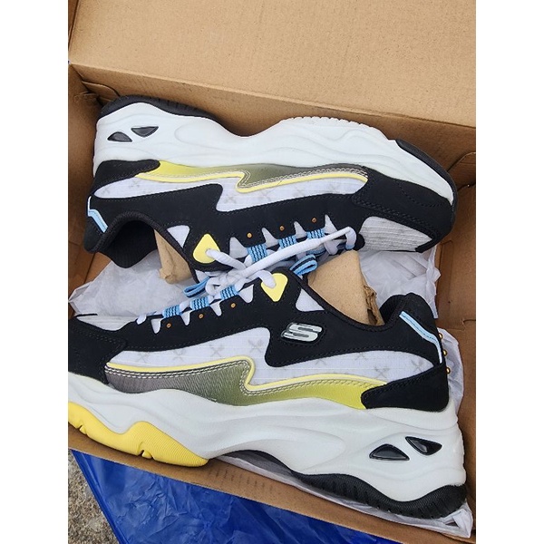 รองเท้า Skechers x One Piece
