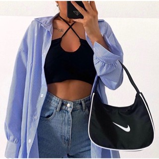 พร้อมส่ง 🖤 Nike reworked shoulder bag กลับมาแล้วนะคะ ✨ ยอดขายกว่าพันใบค่า