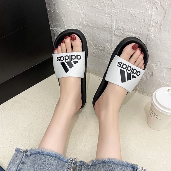 LGShoes โปรโมชั่นสุดคุ้ม  รองเท้าแตะแฟชั่น💥ลวดลายเท่ห์ๆ3ลาย เก๋มากกก ราคาดี ม่ควรพลาด✨