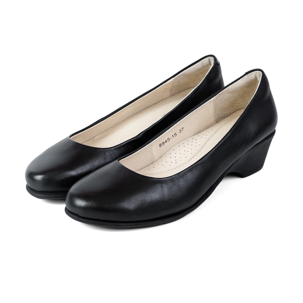 Pierre Cardin รองเท้าคัทชูผู้หญิง ส้นแบน นุ่มสบาย ผลิตจากหนังแท้ สีดำ รุ่น 52AD129