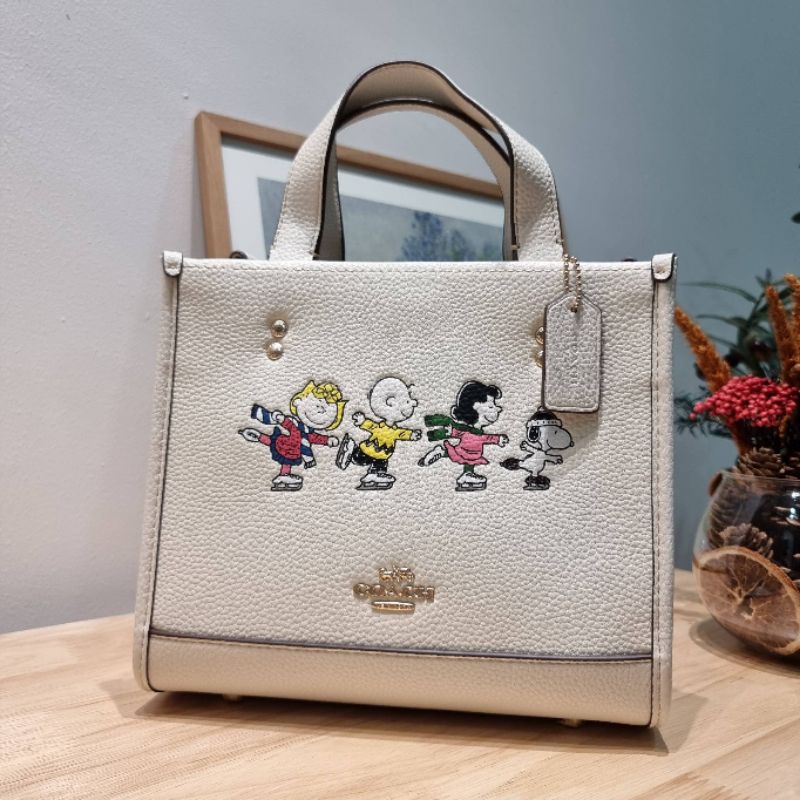 ส่งฟรี💥กระเป๋าถือ Coach แท้💯 Snoopy Peanuts สีขาว สะพายข้าง ผู้หญิง tote