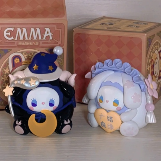ของแท้ EMMA Secretland Forest Poetry Series Mystery กล่องรูปอินเทรนด์เล่นตุ๊กตาวันหยุดของขวัญเครื่องประดับของเล่นของขวัญ