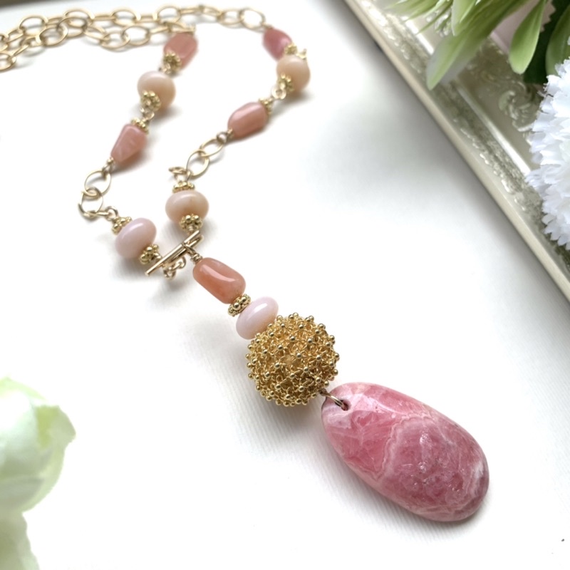 สร้อยคอ พลอยแท้ หินแท้ โรโดโครไซต์ และ พิ้งค์โอปอล์ Rhodochrosite & Peruvian Pink Opal Necklace 14KG