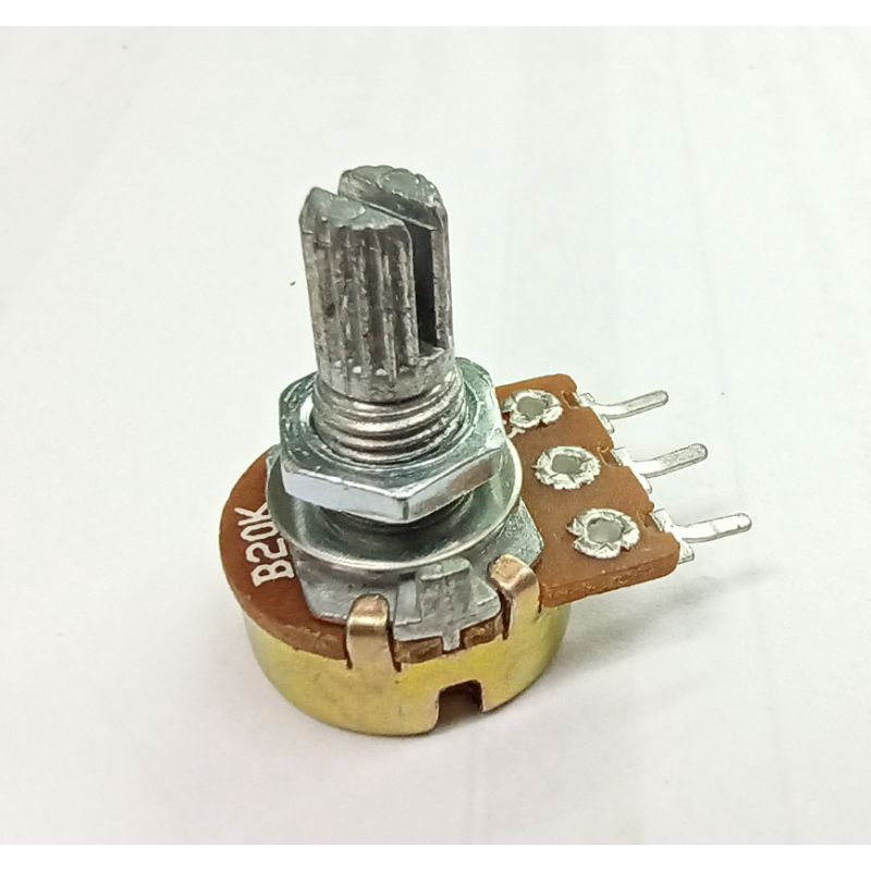 วอลลุ่มแกนสั้น โพเทนชิโอมิเตอร์ ชั้นเดียว 3 ขา แกนสูง 15 mm.