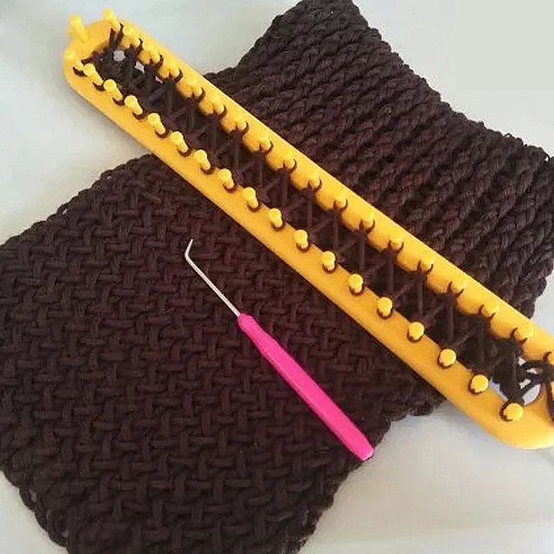 1 ชุด ผ้าพันคอ หมวกถักเปีย / เครื่องมือถักผ้าพันคอ มือขี้เกียจ / อุปกรณ์เย็บผ้า / อุปกรณ์ช่วยถักไหมพรม Diy ด้วยตนเอง