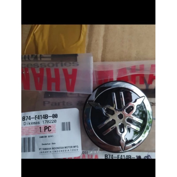 EMBLEM โลโก้ FORK COVERFRONT WING COVERFRONT X MAX XMAX TANK R15 MT15 R25 MT25 (PRICE 1PC) B74-F414B
