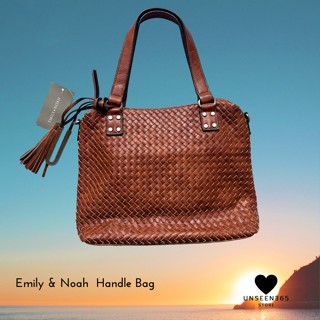 กระเป๋าถือ แบรนด์ดังจากต่างประเทศ Emily &amp; Noah สีน้ำตาล Emily &amp; Noah Shopper Handle Bag - Brown