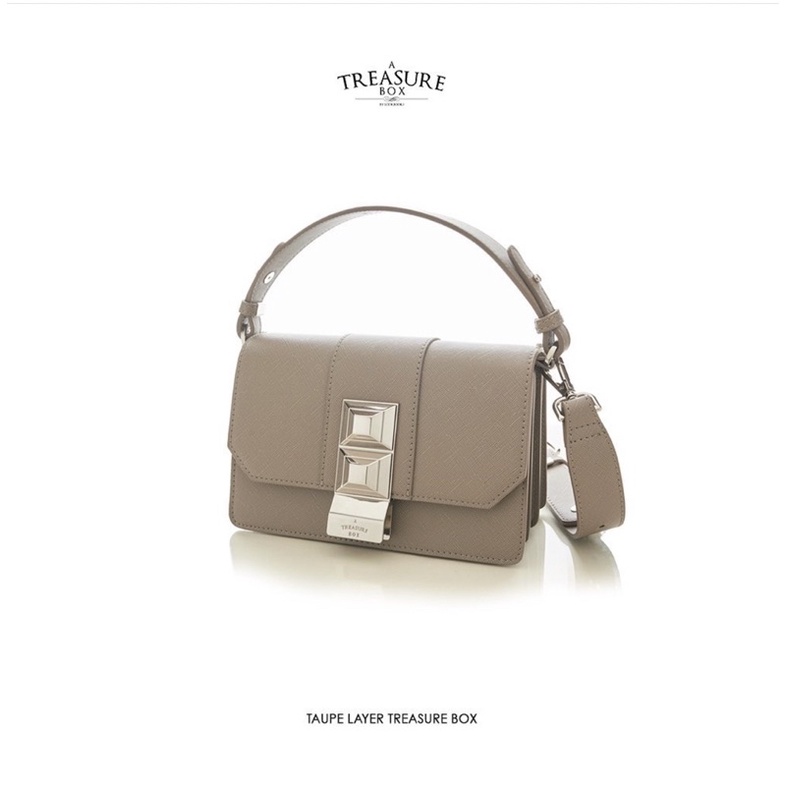 พร้อมส่ง 🫶🏻Atreasurebox รุ่น layer S Taupe 🧸✨