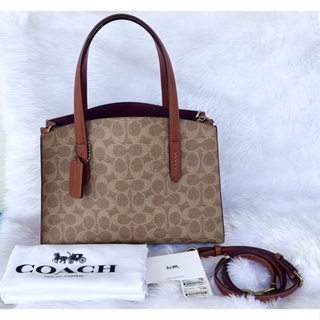 COACH Charlie Carryall 28 แท้💯%(ชาลี11”มือสองสภาพสวยคะ)