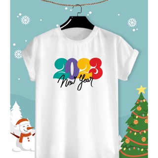 เสื้อลายปีใหม่ เสื้อคริสมาสต์ Merry Christmas &amp; Happy New Year 2023 ผ้า TK ใส่สบาย สีสันสดใส ใส่สบาย ไม่ยืดไม่ย้วย