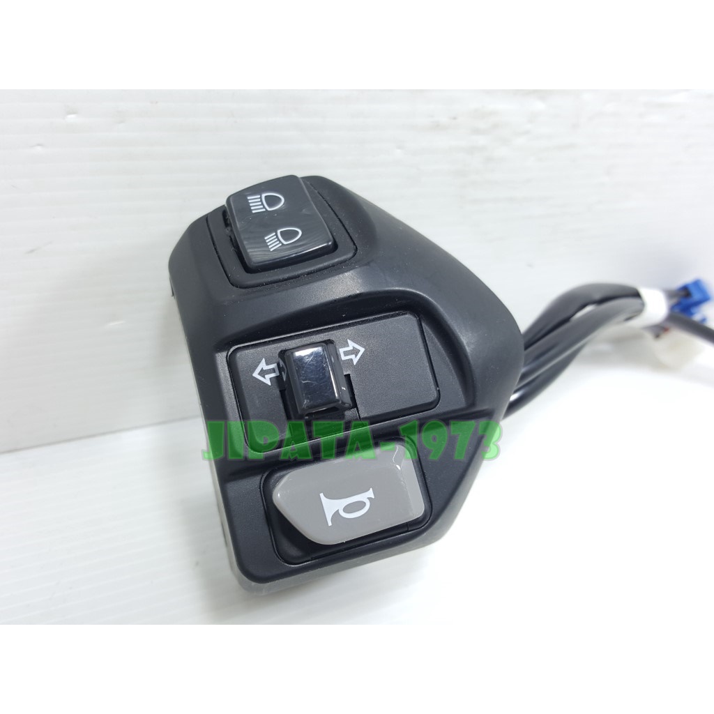(Aerox) ชุดสวิทช์แฮนด์ Yamaha Aerox รุ่นไม่มี Ideling stop แท้