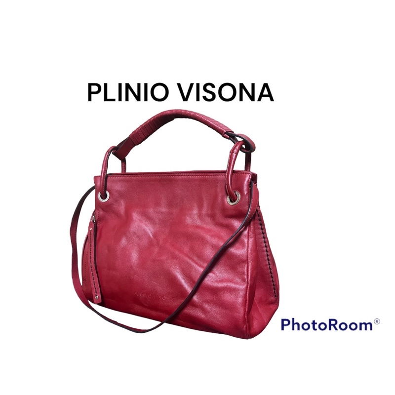 กระเป๋าหนังแท้สีแดง PLINIO VISONA’ Made in Italy ฐาน 11” สูง 10” หนังฟอกหอมหนังมากๆ ค่ะ สภาพสวยๆ น้ำ