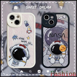 ❤️จัดส่งทันที❤️ เคสastronaut ตุ๊กตาสามมิติ for เคสไอโฟนxs xr case for Applexsmax เคสไอโฟน11 เคสไอโฟน12Pro เคสไอโฟน12promax 7plus เคสi14 Pro max caseiPhone13 เคสi11 ชาย ผู้หญิง การ์ตูน iPhone11 case Straight Side คสนี้มีไอโพน8พลัส