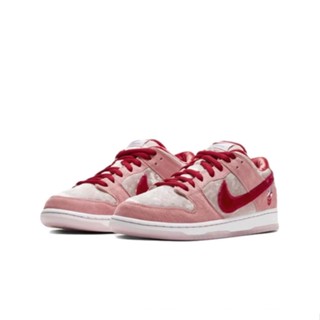 ของแท้ 100% Stranglove X Nike SB Dunk Low Pro QS  พร้อมส่ง