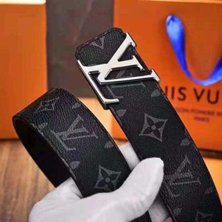 Lv เข็มขัดหนังลําลอง แฟชั่นสไตล์อังกฤษ เรียบง่าย สําหรับผู้ชาย วัยกลางคน 105-125 ซม. 8KOA