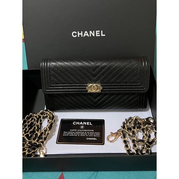 Use like new Chanel Boy Caviar Chevron Long Wallet