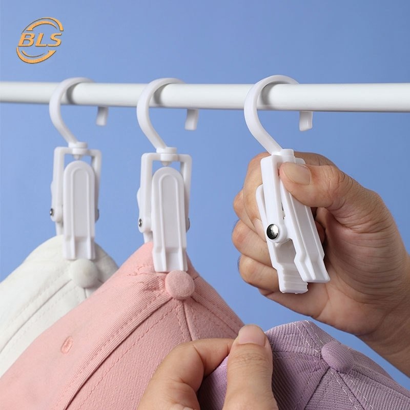 1 ชิ้น 360° ไม้แขวนเสื้อพลาสติก แบบหมุนได้ / คลิปหนีบผ้าม่าน ในครัวเรือน เคลื่อนย้ายได้ / ไม้แขวนเสื้อ แขวนผ้าพันคอ หมวก ตู้เสื้อผ้า